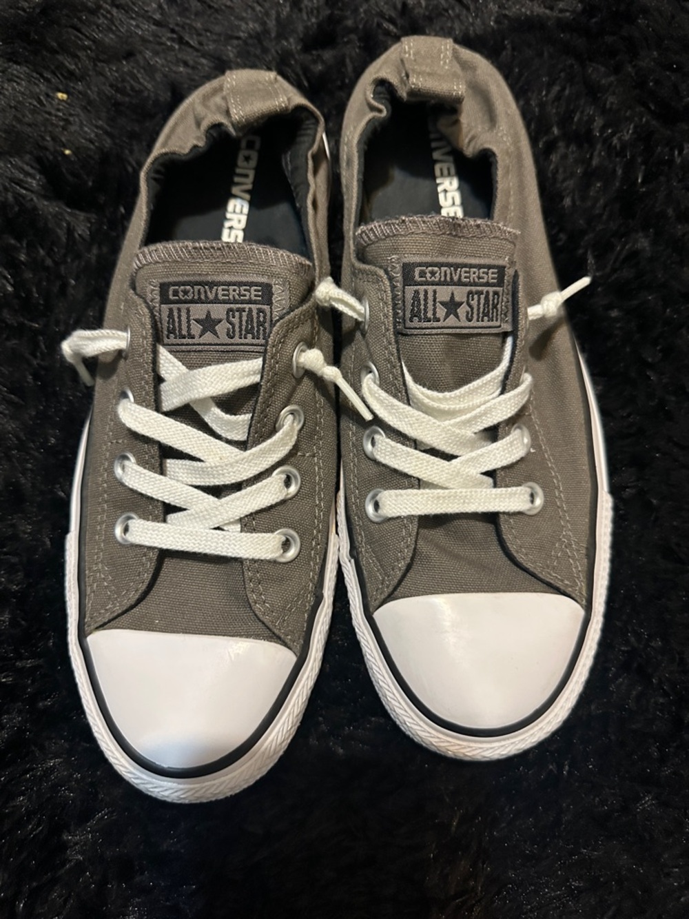 Converse Chuck Taylor’s shoreline Low Top Canvas Sneakers in Gray with White Toe - Picture 2 of 6